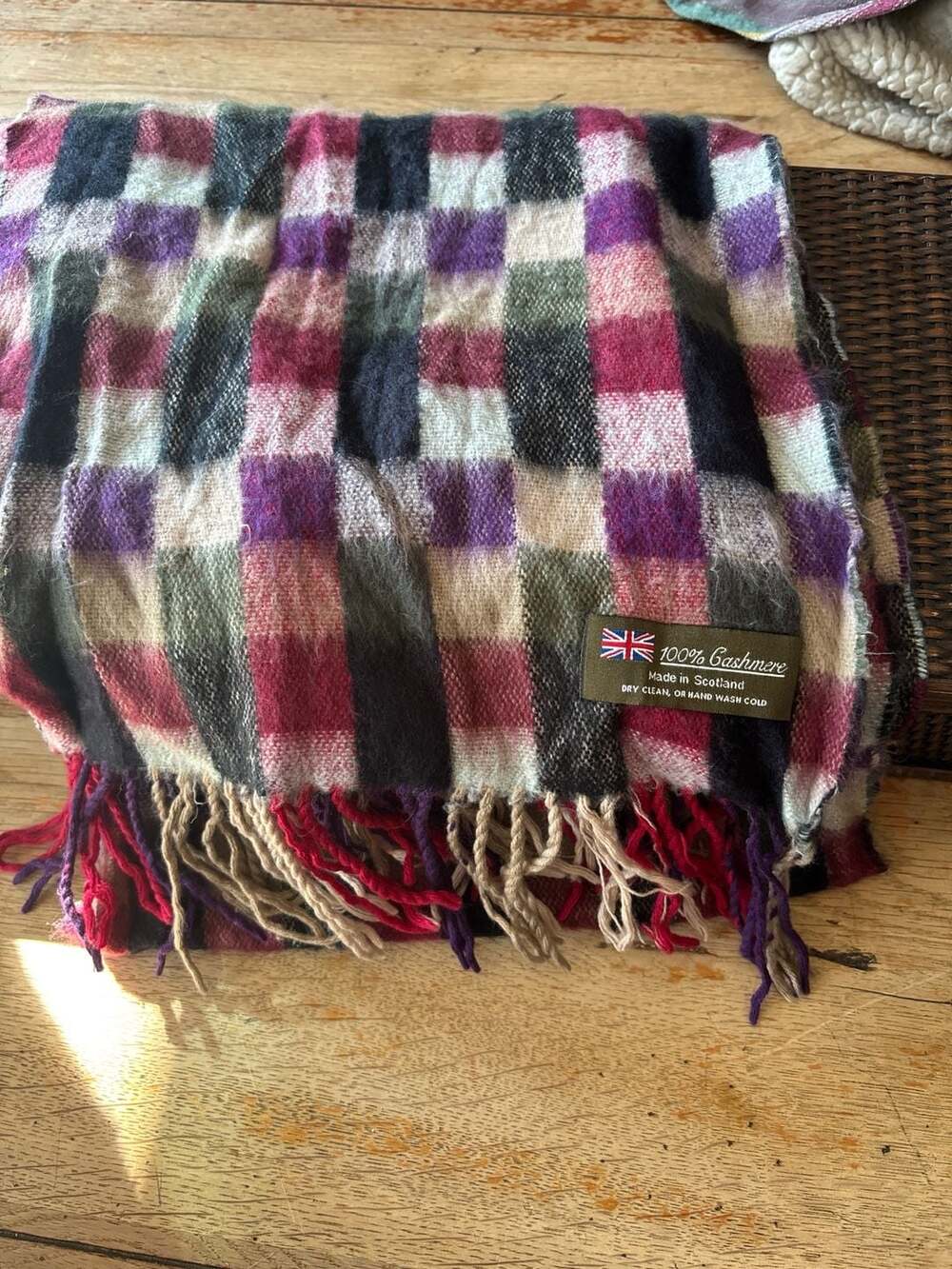 Made in Scotland 100% Cashmere Plaid Scarf Purple Pink Green Fringe